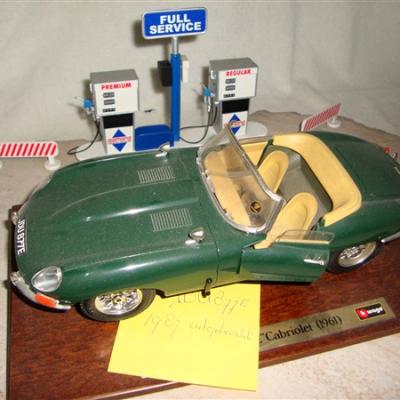 Bburago 1:18 Jaguar E cabriolet 1961 groen 