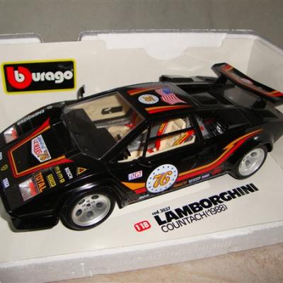 Bburago 1:18 Lamborghini Countach 5000 1988