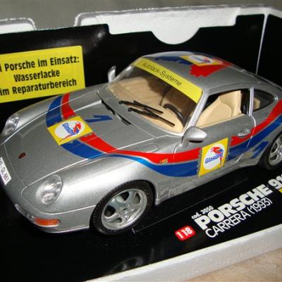 Bburago 1:18 Porsche 911 Carrera 1993 Zilver