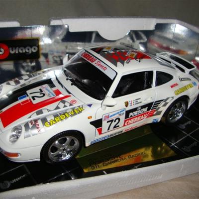 Bburago 1:18 Porsche 911 Carrera Racing NR.12