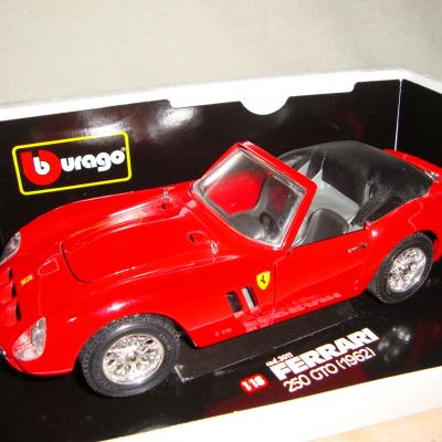 Bburago 1:18 Ferrari 250 GTO rood