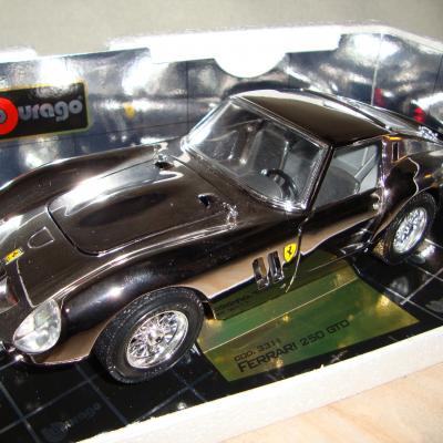 Bburago 1:18 Ferrari 250 GTO Chroom