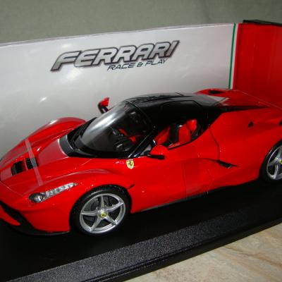 Bburago 1:18 Ferrari Laferrari 