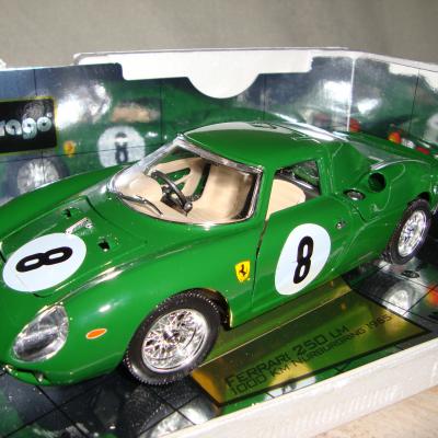 Bburago 1:18 Ferrari 250 LM No.8