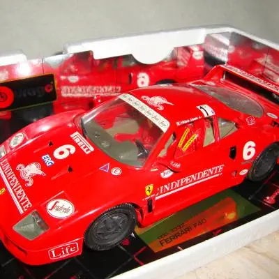 Bburago 1:18 Ferrari F40 No.6