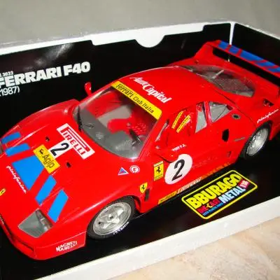 Bburago 1:18 Ferrari F40 No.2