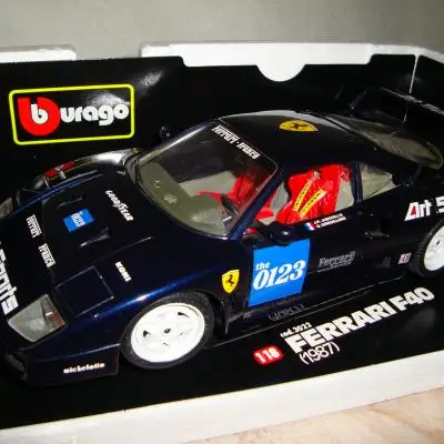 Bburago 1:18 Ferrari F40 0123