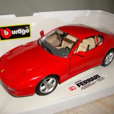 Bburago 1:18 Ferrari 456 GT rood 