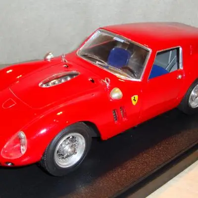 Bburago 1:18 Ferrari Rossa Corsa