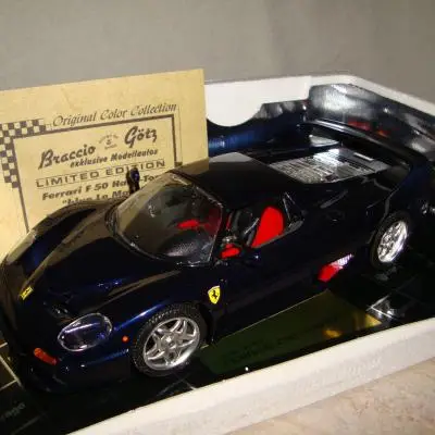 Bburago 1:18 Ferrari F50 blauw metalic