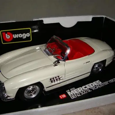 Bburago 1:18 Mercedes Benz 300 SL Roadster