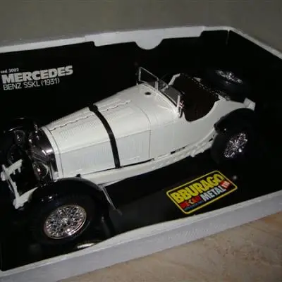 Bburago 1:18 Mercedes Benz SSKL 1931 wit 